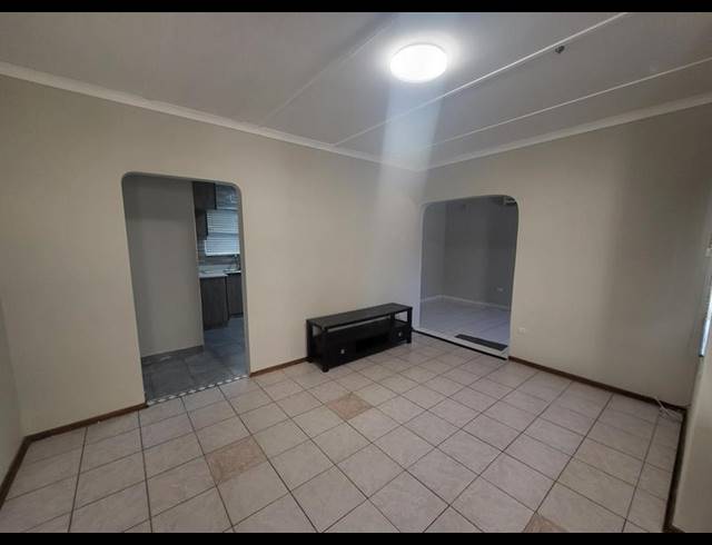 2 BEDROOM HOUSE FOR SALE IN DAWNCREST